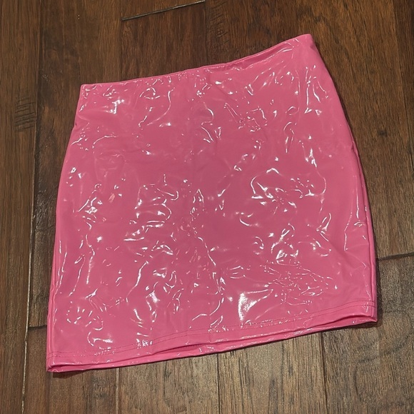 Small / Size 4 Barbie Pink Mini Pencil Skirt for Night Out - Picture 4 of 9